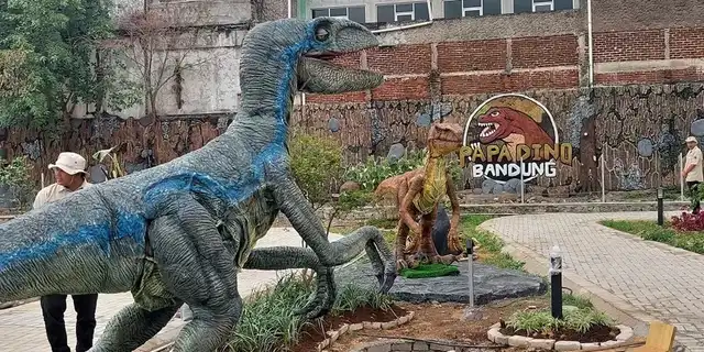 tempat wisata anak -  Papa Dino Mini Zoo